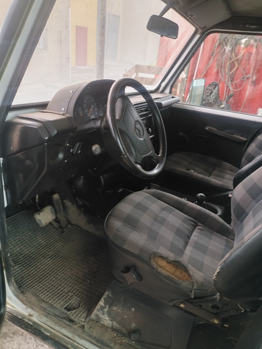 Mercedes Benz 290 GD Wolf